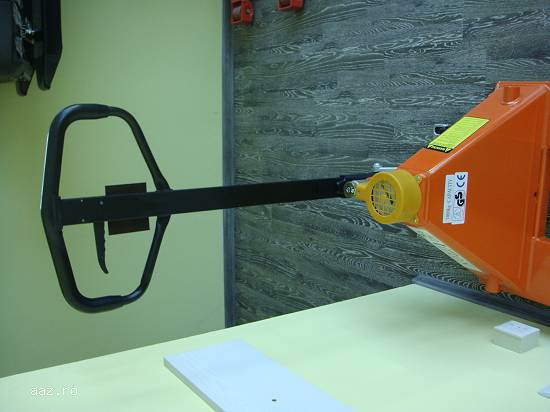 transpalet lung furci 2 m sarcina 1 tona