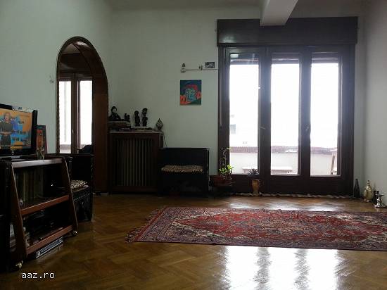 3 Camere Universitate