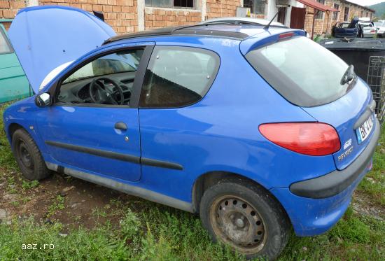 Dezmembrez Peugeot 206 diesel