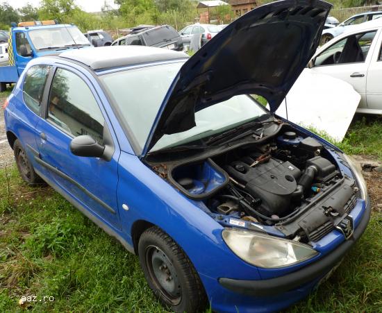 Dezmembrez Peugeot 206 diesel