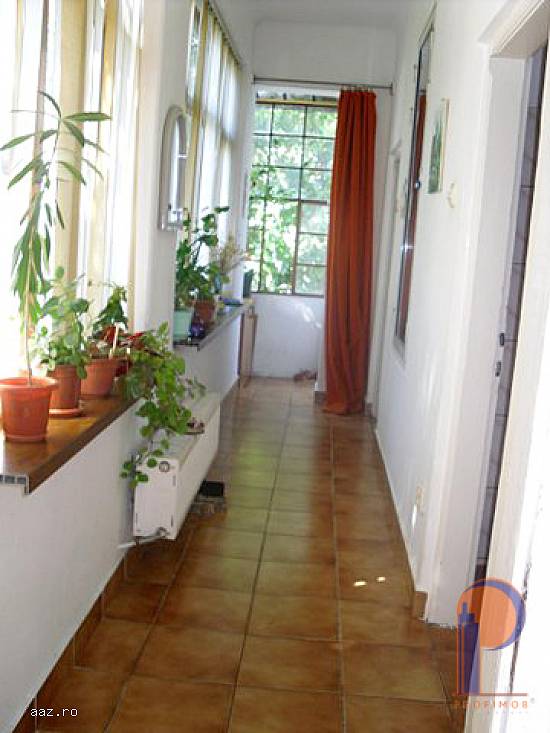 Vanzare apartament vila Titulescu