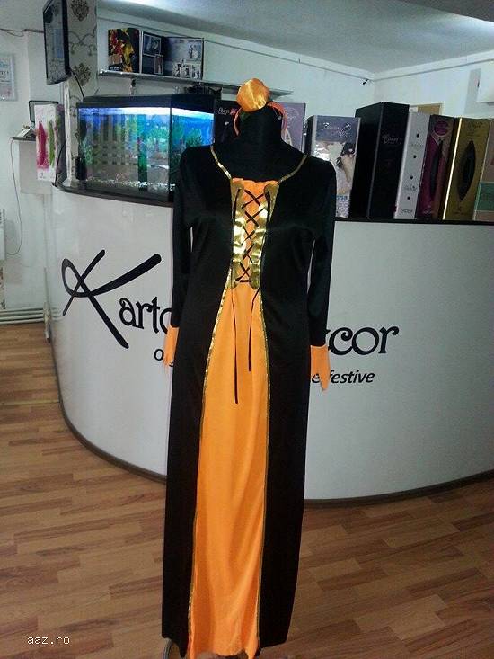 INCHIRIERI COSTUME