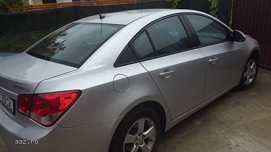 Vand Chevrolet Cruze LS an 2011,  35000 km