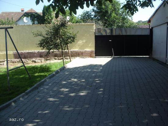 vand casa+teren 1100mp