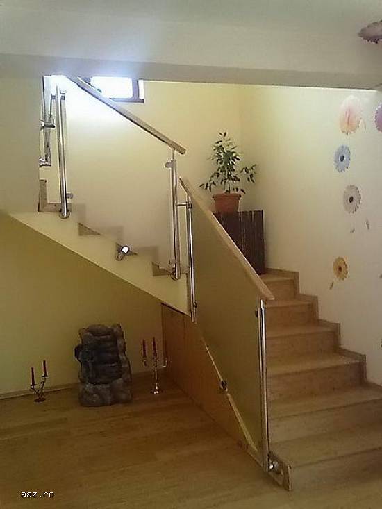 Executam balustrada cu sticla,  la comanda