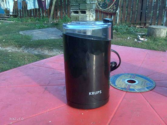 Aparat de macinat cafea si alte seminte; de in,  susan...