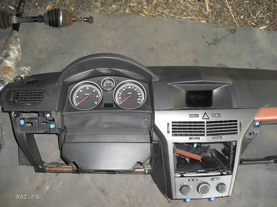 Plansa Bord Opel Astra H