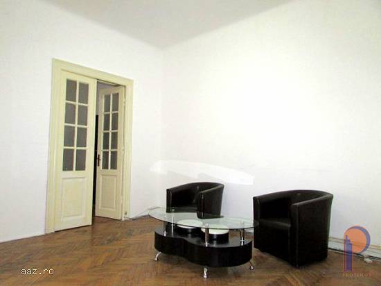 Vanzare apartament 3 camere in vila Titulescu