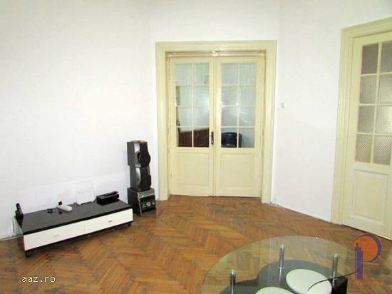 Vanzare apartament 3 camere in vila Titulescu