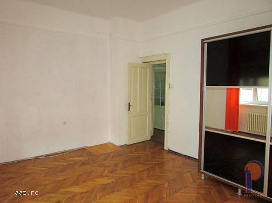 Vanzare apartament 3 camere in vila Titulescu