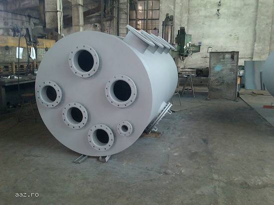 Confectii metalice