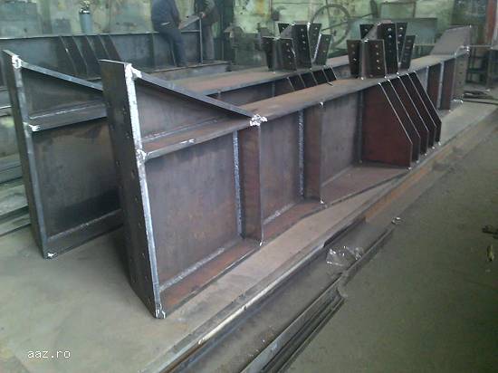 Confectii metalice
