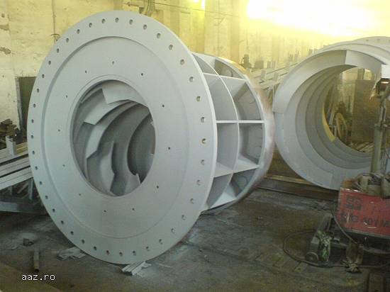 Confectii metalice