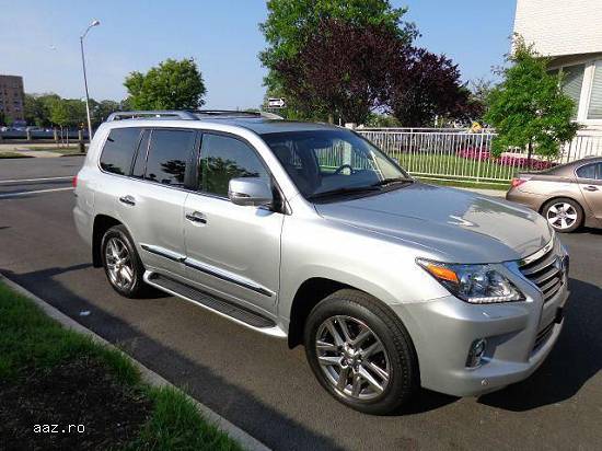 Selling 2013 Lexus LX 570 SUV