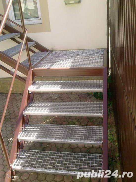 Trepte metalice scari