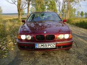 BMW 525