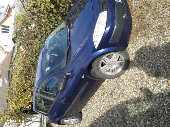 RENAULT Clio pt. piese