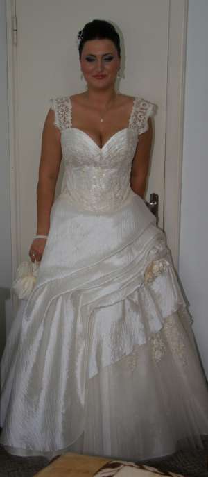 vanzare rochie mireasa white lady colectia 2009