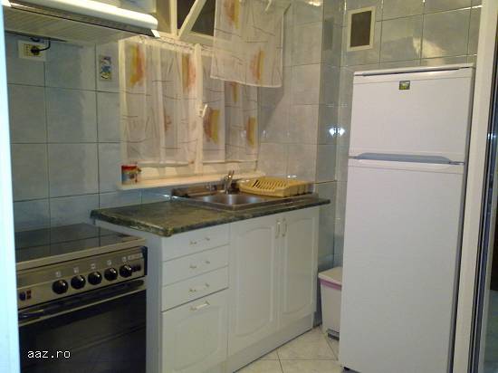 Inchiriez apartament 2 camere Piata Constitutiei