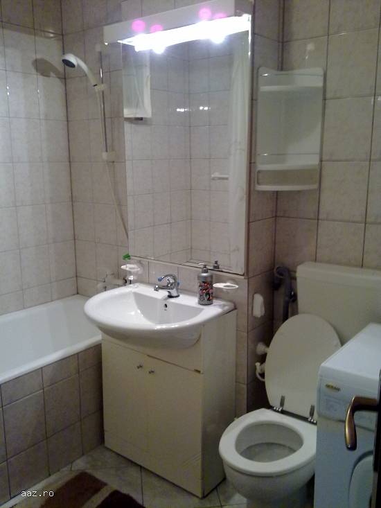 Inchiriez apartament 2 camere Piata Constitutiei