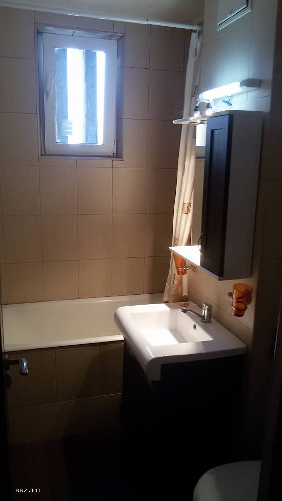 inchiriez apartament