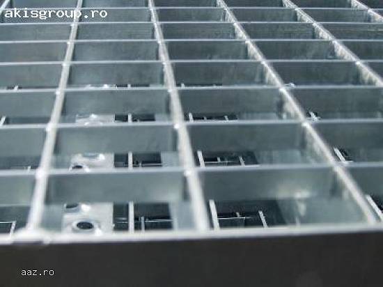 Gratare metalice zincate ,  la comanda ,  calitate superioara