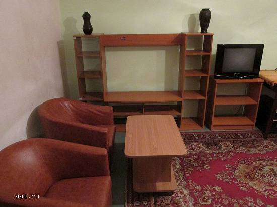 Proprietar inchiriez apartament 2 camere -Ozana