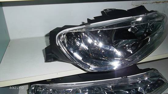 Faruri dreapta noi (1 ureche rupta) Peugeot 406