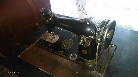 Vând mașină de cusut marca Union,  made în Ussr