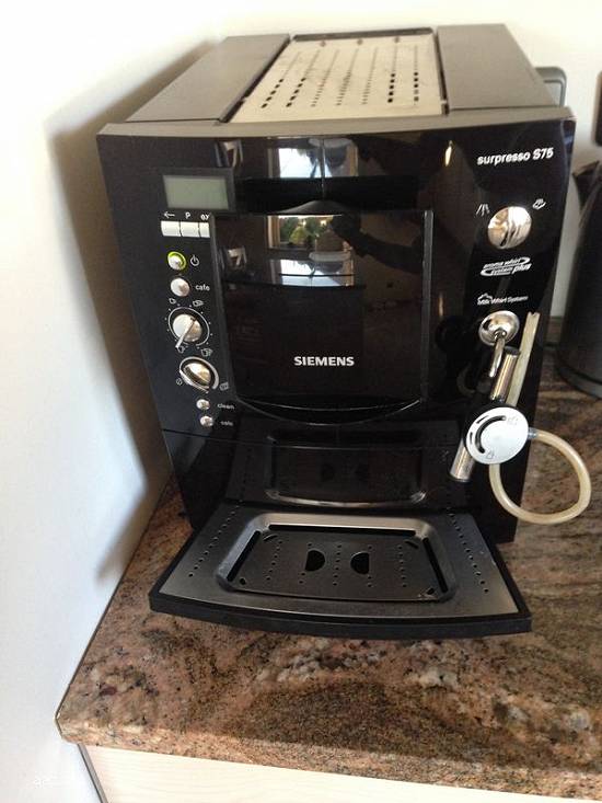 Vand aparate de cafea profesionale
