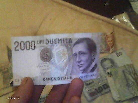 detin 2 bacnote vechu de 1000 lire italiene   1 bacnota de 2000 lire italiene si 1 bacnota de 5000 l