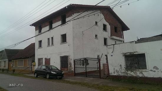 Hotel+4 apartamente noi+anexe