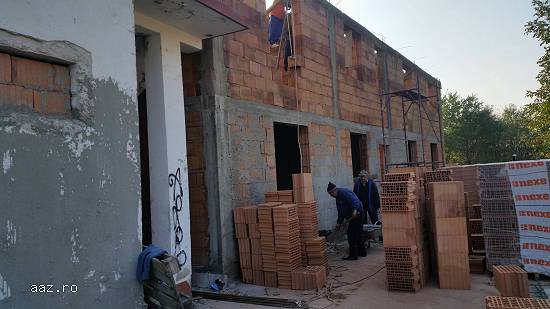 Hotel+4 apartamente noi+anexe