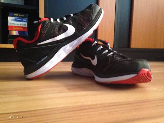 Adidasi Nike Dual Fusion