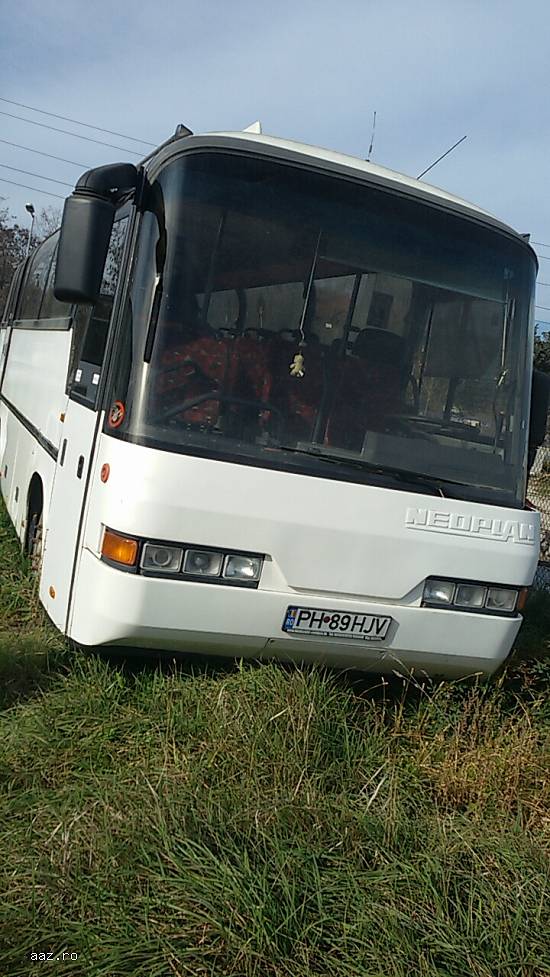Autobuz Neoplan