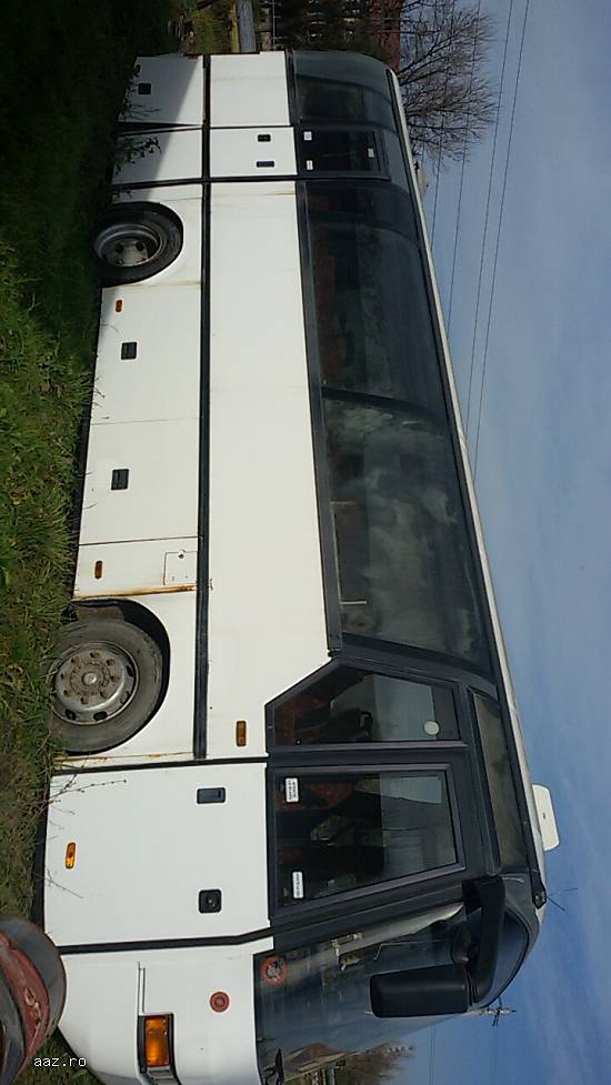 Autobuz Neoplan