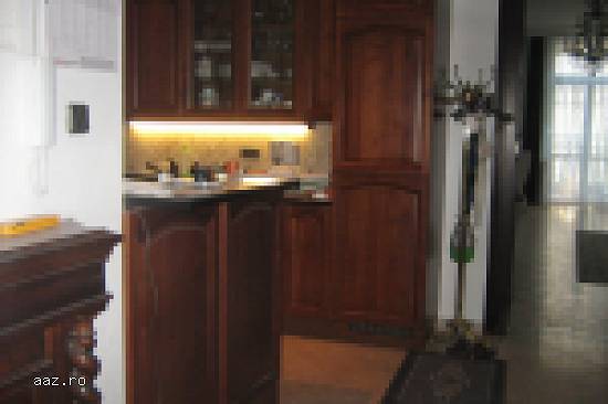 La Budapesta,  în Gellérthegy plat de vânzare