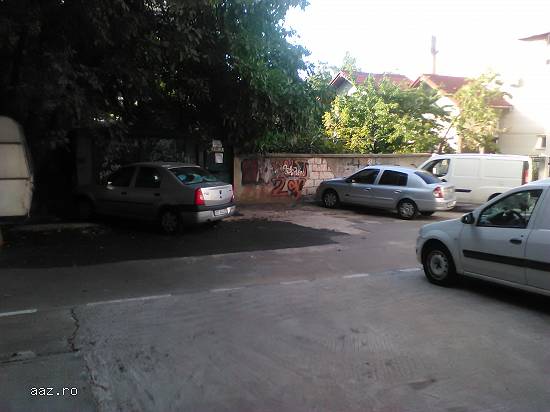 Proprietar 300mp cu casa demolabila si utiltati Militari-Gorjului
