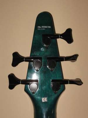 Hohner Professional B Bass V