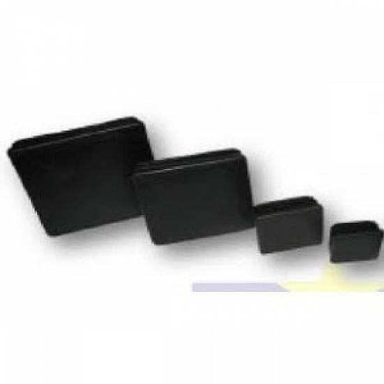 Avem pe stoc capace/dopuri din plastic diferite dimensiuni si modele