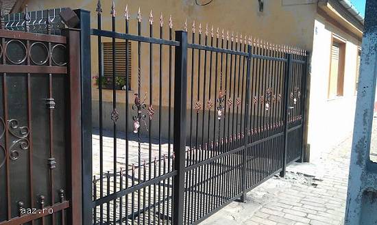 Executam cu maxima precizie porti si garduri din fier forjat,  modele deosebite la destinatie