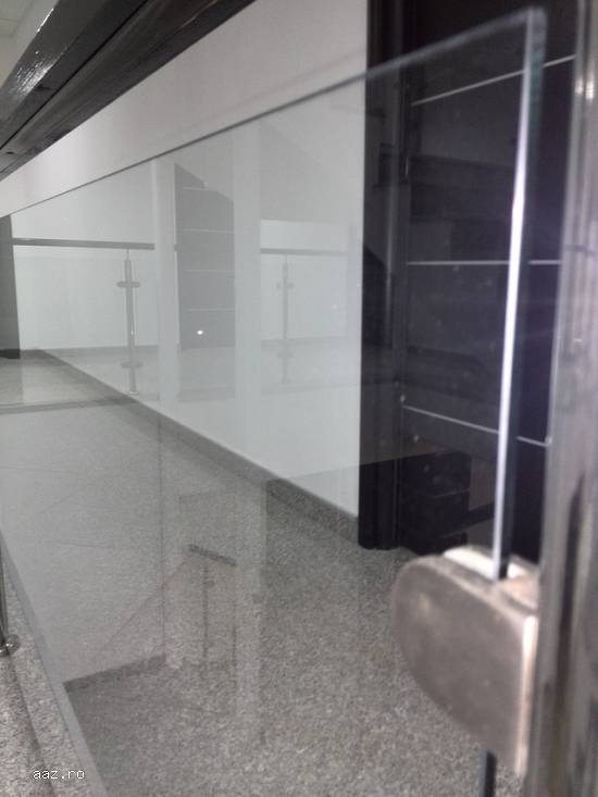 Executam cu maxima precizie scara si placari cu sticla securizata,  calitate si profesionalism