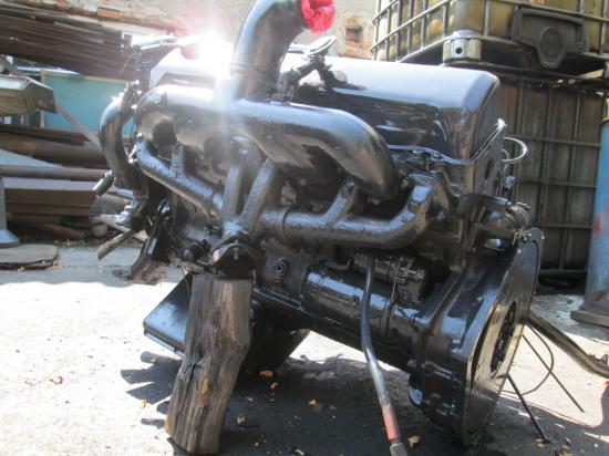 Motor Ford 6 pistoane fara Turbo