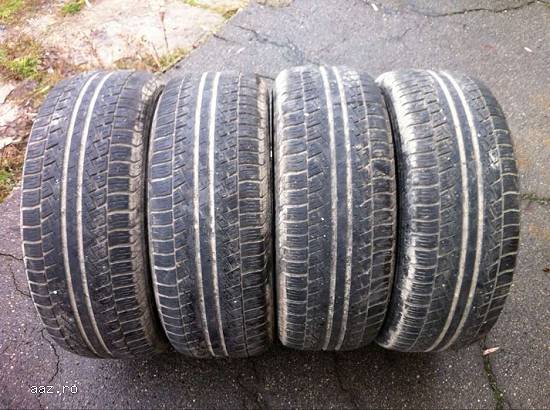 Set anvelope iarna PIRELLI 235 55 R17 99H dot 1111 made in germany.