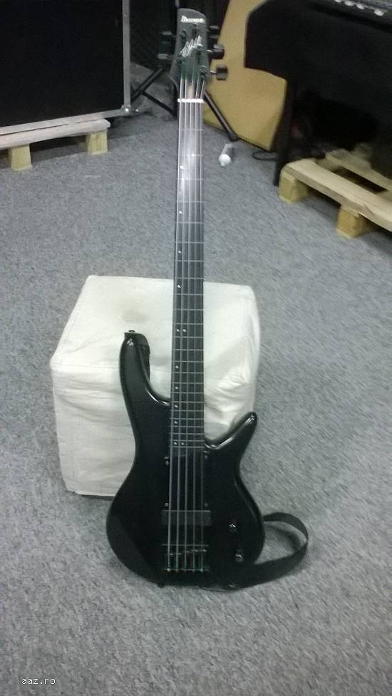 Vand Bass Ibanez Fretless 5 corzi avantajos