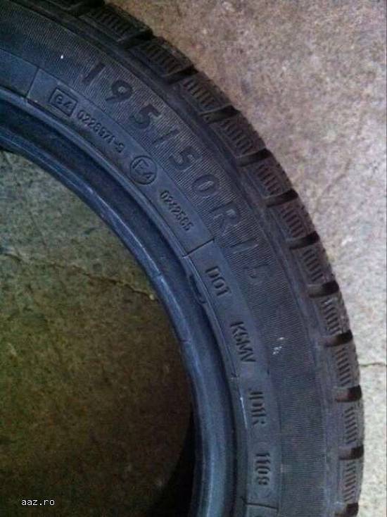 Anvelopa iarna DUNLOP 195 50 R15 82T dot 1109 made in germany.