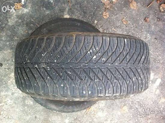 Anvelope iarna GOODYEAR 225 55 R16 99V dot 4510 made in germany.
