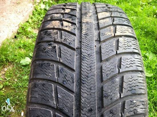 Anvelopa iarna MICHELIN 215 45 R17 87H dot 4408 made in italy.