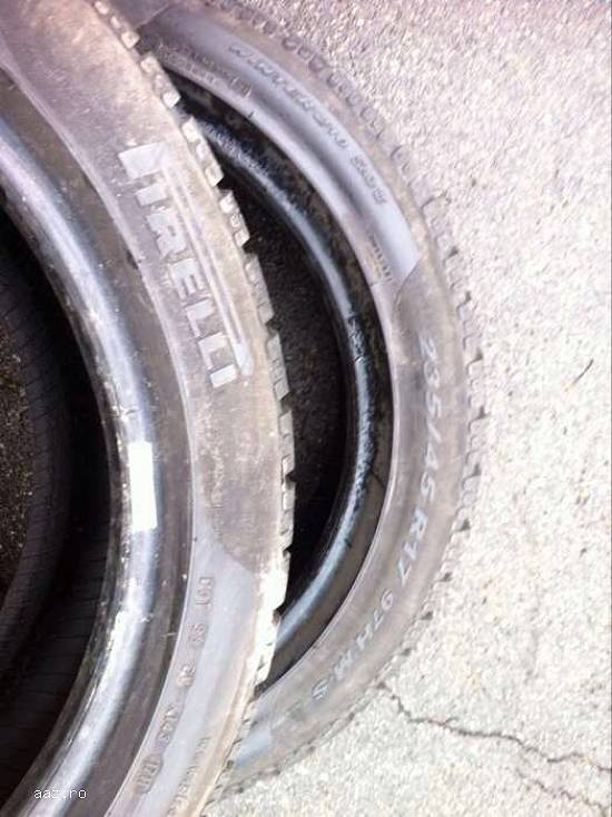 Anvelope iarna PIRELLI 235 45 R17 97H dot 1711 made in germany.