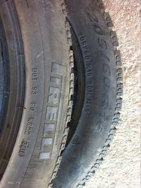 Anvelope iarna PIRELLI 205 60 R16 96H dot 3211 made in germany.